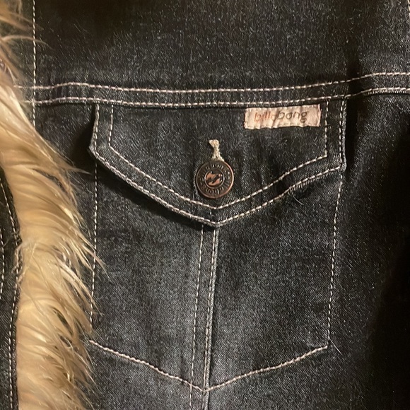 Billabong Women’s Jeans Jacket, Small, Color black denim, with fake fur trim EUC - Picture 8 of 16